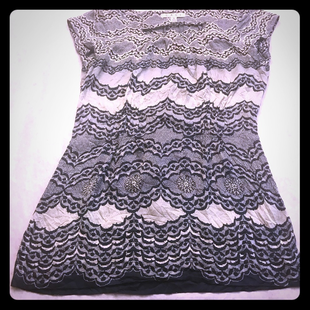 CAbi top 100% silk size small
